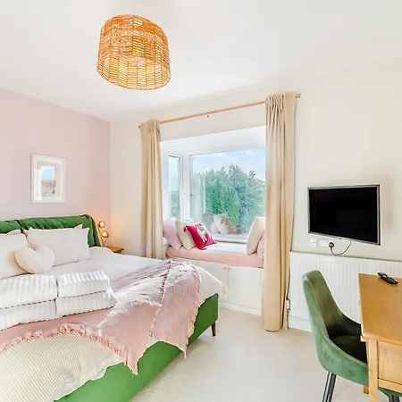 Richmond Cottage *